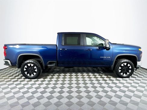 Used 2020 Chevrolet Silverado 2500 LT w/ All Star Edition image 4