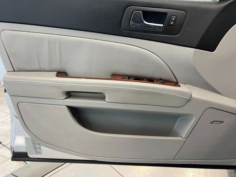 Used 2007 Cadillac STS image 12