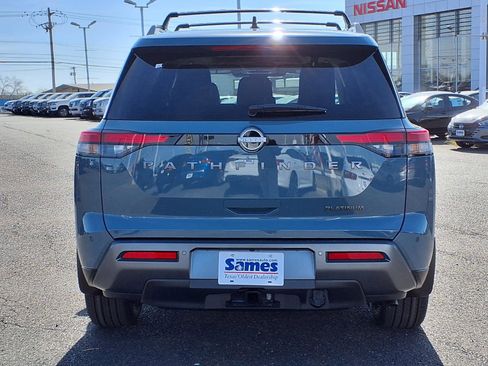 New 2026 Nissan Pathfinder Platinum image 6