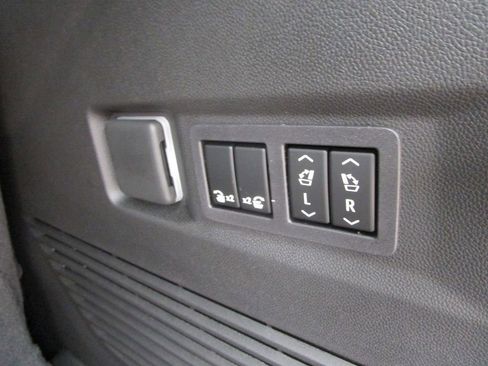 New 2026 GMC Yukon Elevation RWD image 12