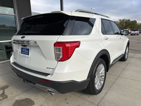 Certified 2022 Ford Explorer Limited w/ Equipment Group 301A image 8