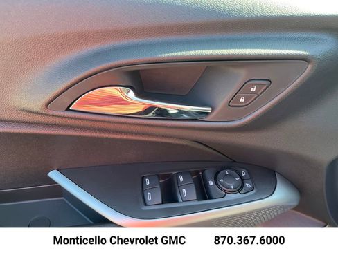 New 2026 Chevrolet Trax LS w/ LS Convenience Package FWD image 10