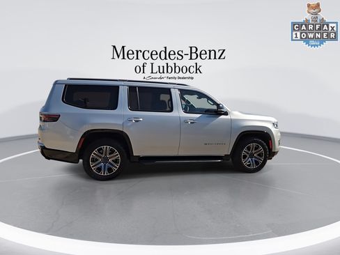 Used 2023 Jeep Wagoneer Series II w/ Flexible Seating Group AWD/4WD image 9