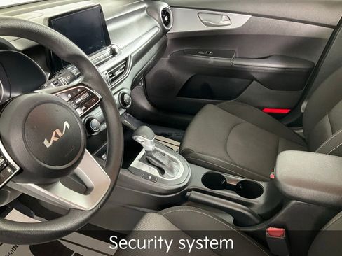 Certified 2023 Kia Forte LXS w/ LXS Technology Package image 16