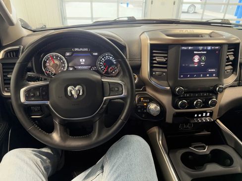 Used 2022 RAM 1500 Laramie AWD/4WD image 30