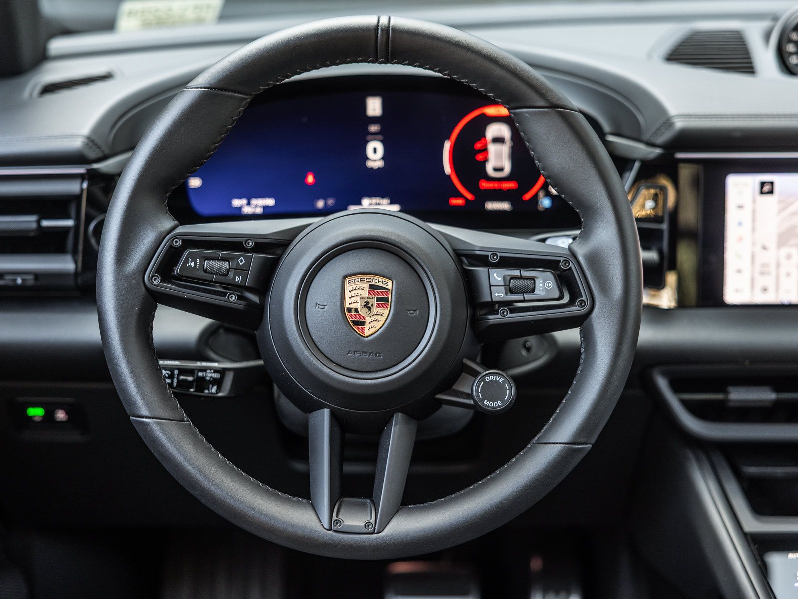 Certified 2025 Porsche Macan 4 Electric AWD/4WD image 13