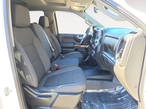 Used 2021 Chevrolet Silverado 1500 LT w/ Safety Package II AWD/4WD image 15