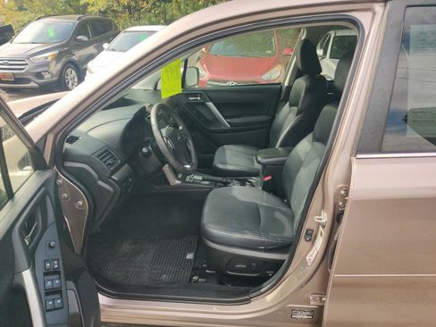 Used 2014 Subaru Forester 2.5i Touring AWD/4WD image 13