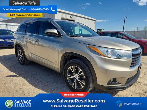 Used 2016 Toyota Highlander XLE AWD/4WD image 5