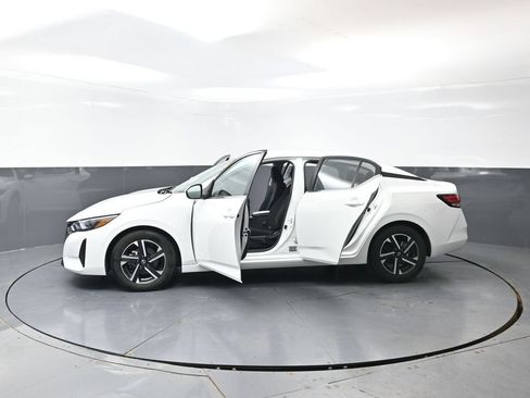 Used 2024 Nissan Sentra SV FWD image 55