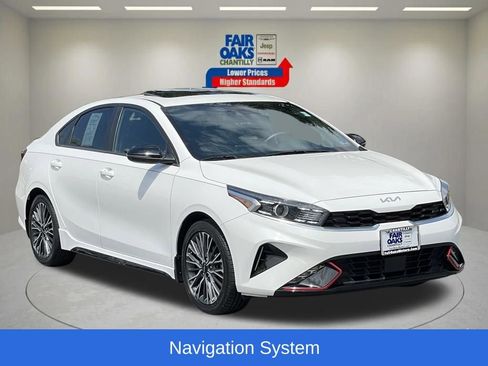 Used 2023 Kia Forte GT-Line w/ GT-Line Premium Package FWD image 3