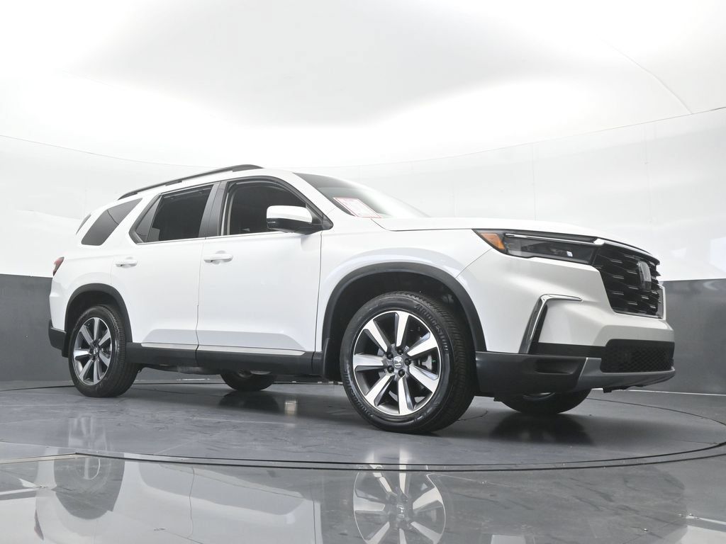 Used 2025 Honda Pilot Touring image 68