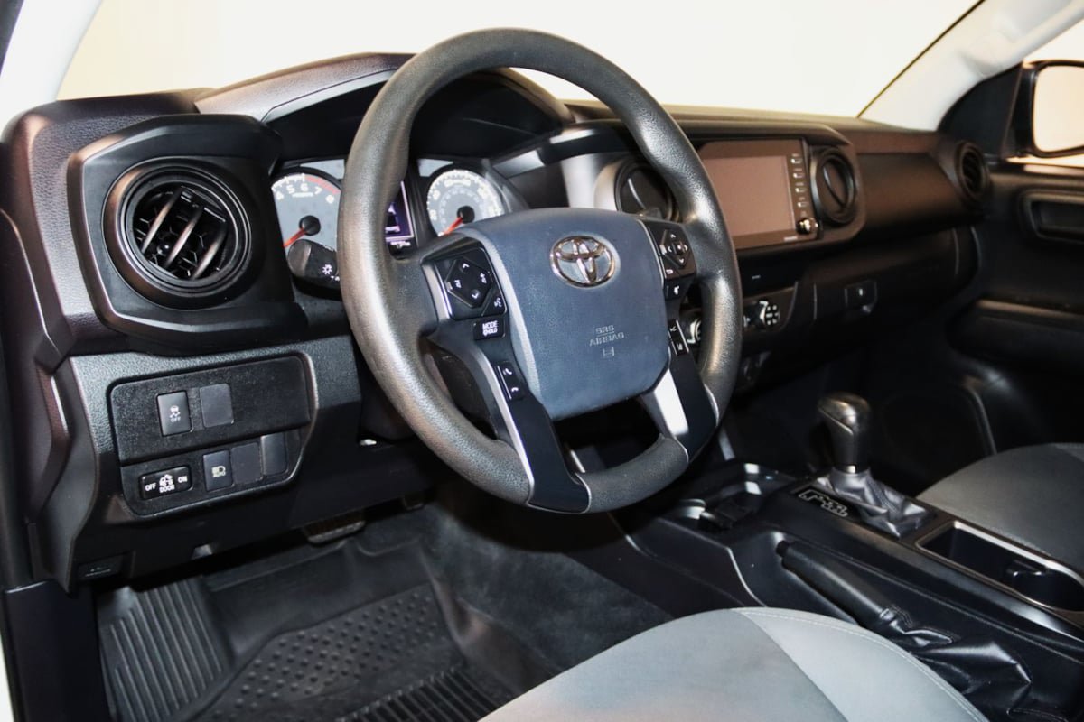 Used 2020 Toyota Tacoma SR AWD/4WD image 35