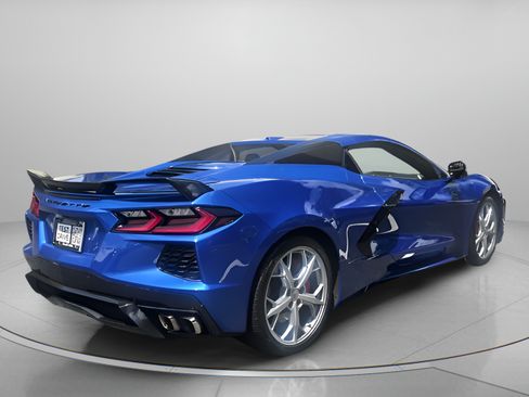 Used 2021 Chevrolet Corvette Stingray Preferred Conv w/ Z51 Performance Package RWD image 5