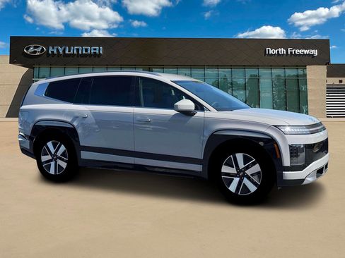 New 2026 Hyundai Ioniq 9 SEL AWD/4WD image 10