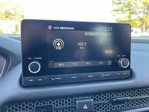 Certified 2025 Honda HR-V Sport image 14