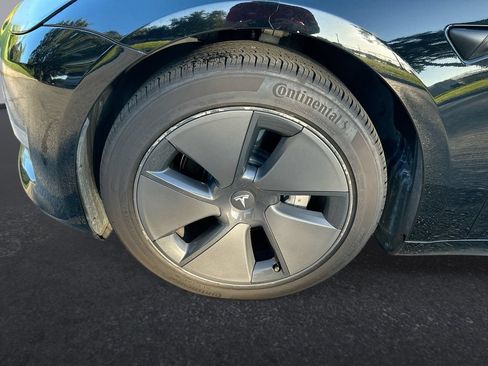 Used 2022 Tesla Model 3 RWD image 10