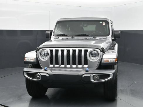Used 2020 Jeep Wrangler Unlimited Sahara AWD/4WD image 8