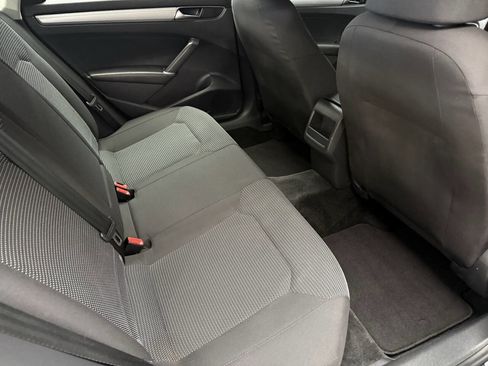 Used 2018 Volkswagen Passat 2.0T S w/ Driver Assistance Package image 19