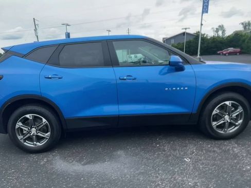 Used 2024 Chevrolet Blazer LT AWD/4WD image 9