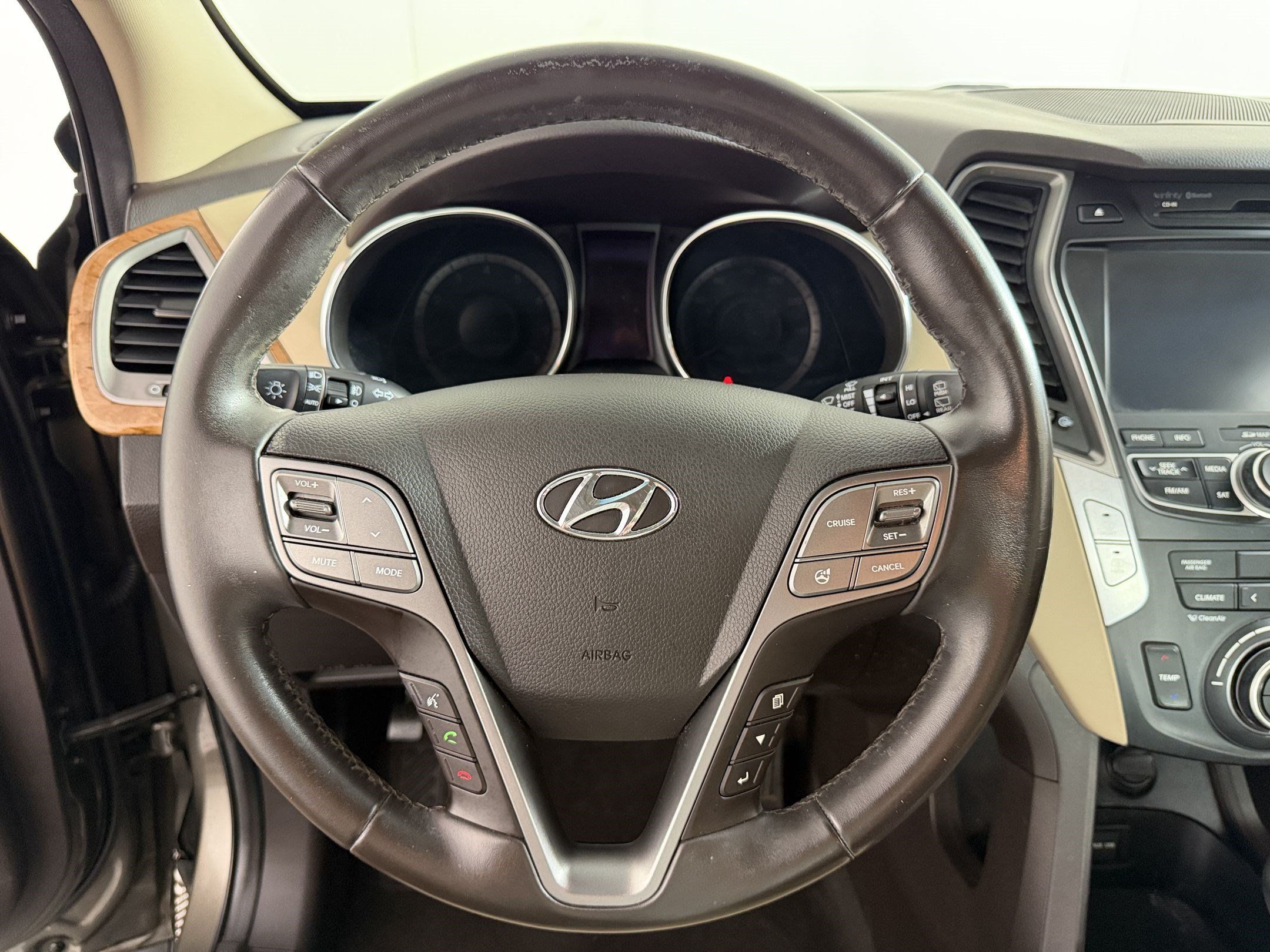 Used 2014 Hyundai Santa Fe Sport 2.0T w/ Navigation Package 06 AWD/4WD image 11
