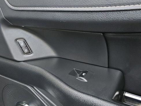 Used 2023 Ford Expedition XLT image 37