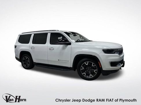 Used 2024 Jeep Wagoneer Series III w/ Convenience Group I image 1