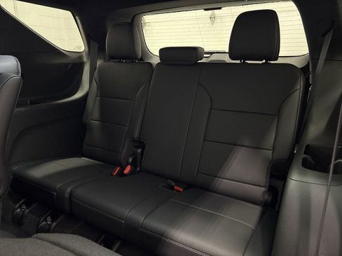 New 2026 Chevrolet Traverse LT w/ Midnight/Sport Edition AWD/4WD image 32