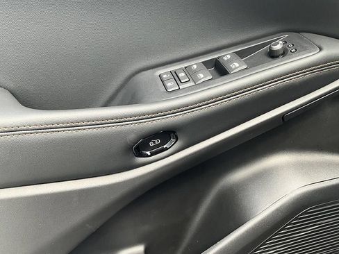 New 2026 Jeep Cherokee Limited AWD/4WD image 13