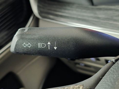 Used 2022 Jeep Wagoneer Series III image 32