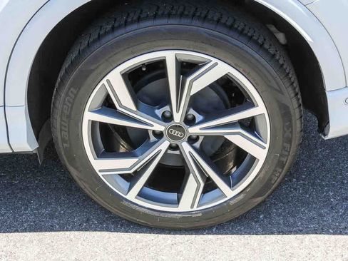 Used 2023 Audi Q4 e-tron Premium Plus w/ Premium Plus AWD/4WD image 10