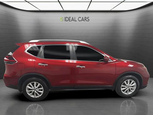 Used 2019 Nissan Rogue SV FWD image 4