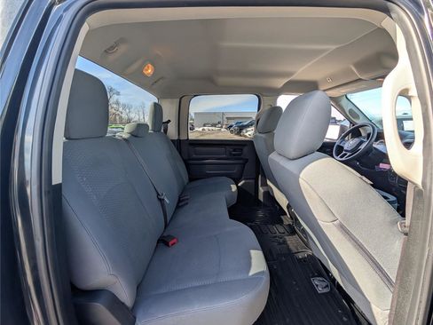 Used 2019 RAM 1500 Express w/ Express Value Package image 11