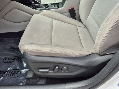 Certified 2021 Hyundai Tucson SEL w/ Cargo Package FWD image 19