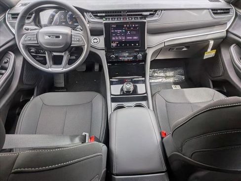 New 2026 Jeep Grand Cherokee Laredo X AWD/4WD image 14