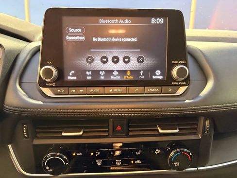 Used 2021 Nissan Rogue S AWD/4WD image 17