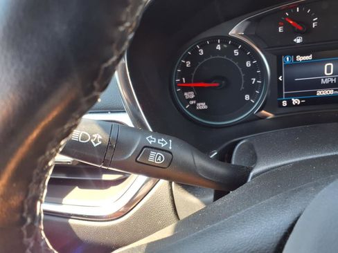 Used 2023 Chevrolet Equinox LT image 25