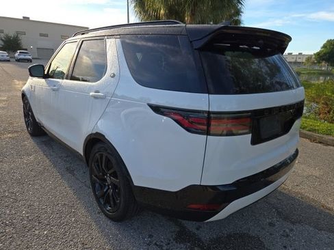 Used 2021 Land Rover Discovery S R-Dynamic AWD/4WD image 3