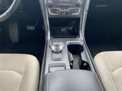 Used 2019 Ford Fusion SE w/ Equipment Group 151A image 15