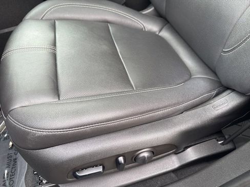 Used 2023 Chevrolet Blazer LT w/ Sound & Technology Package image 14