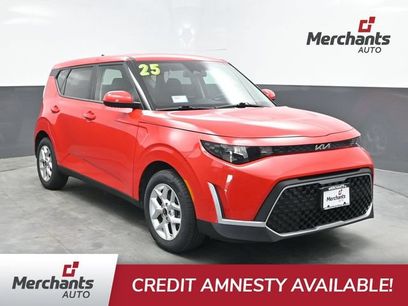 Used 2025 Kia Soul LX w/ LX Technology Package
