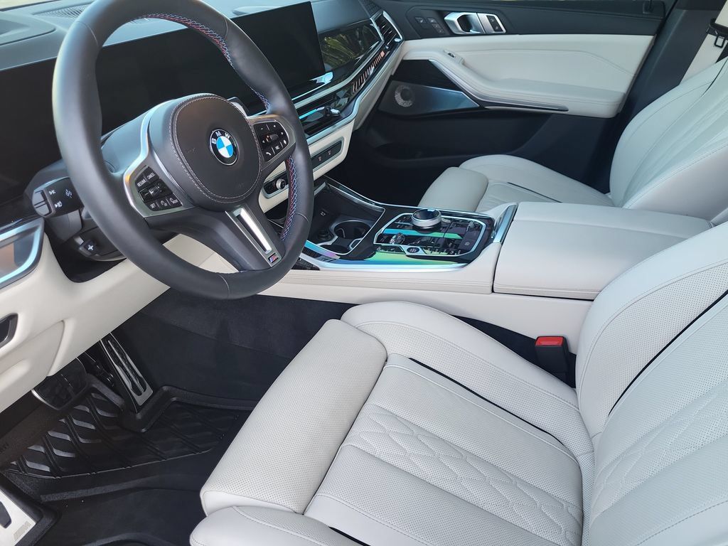 Used 2026 BMW X7 M60i AWD/4WD image 11