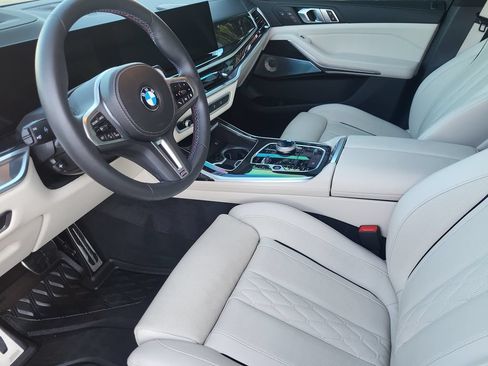 Used 2026 BMW X7 M60i AWD/4WD image 11
