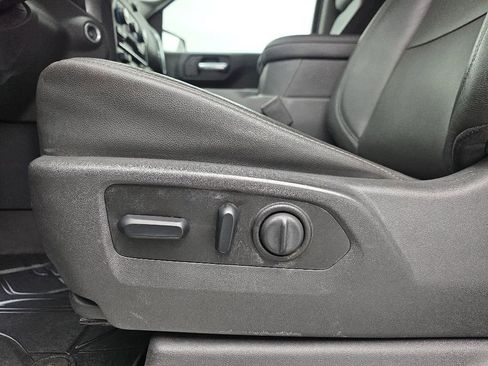 Used 2019 Chevrolet Silverado 1500 LT Trail Boss AWD/4WD image 17