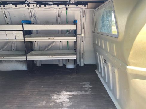 Used 2017 Chevrolet Express 2500 RWD image 22