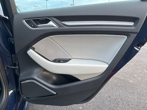 Used 2017 Audi A3 e-tron Prestige image 21