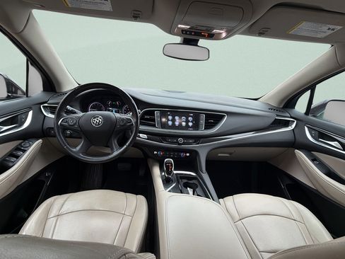 Used 2018 Buick Enclave Essence AWD/4WD image 9