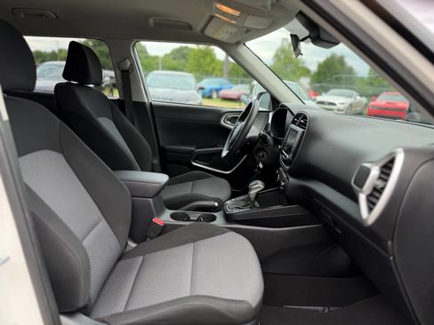 Used 2022 Kia Soul LX w/ Technology Package FWD image 20