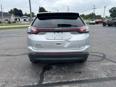 Used 2017 Ford Edge SE AWD/4WD image 4