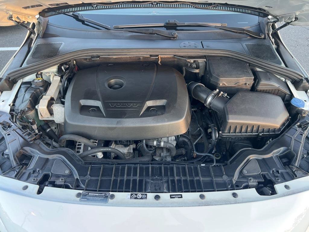Used 2017 Volvo S60 T5 Dynamic AWD/4WD image 9